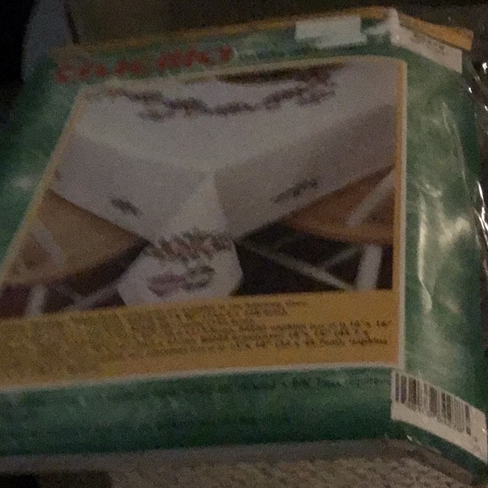 Bucilla Decorating Cristmas Cross Stitch Tablecloth Kit 60x90 83776 Vintage